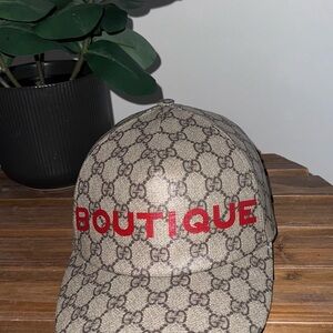Gucci Beige GG Boutique Cap